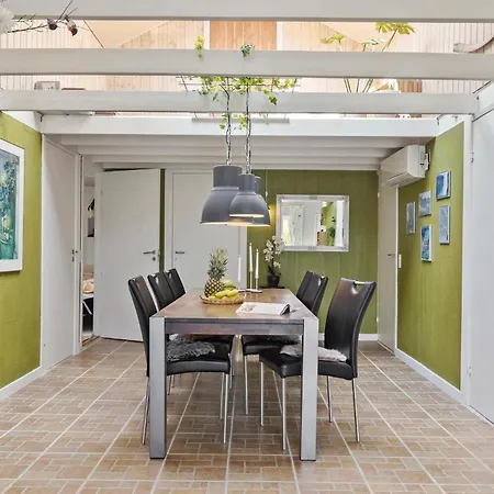 Vakantiehuis Amazing In With Kitchen *