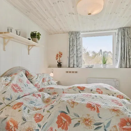 Amazing In With Kitchen