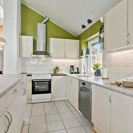 Vakantiehuis Amazing In With Kitchen *