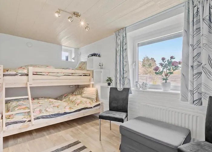 Amazing In With Kitchen