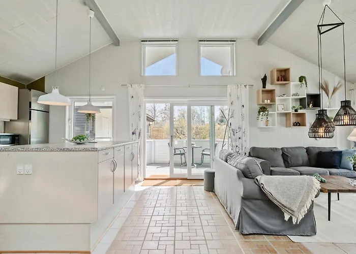 Amazing In With Kitchen *