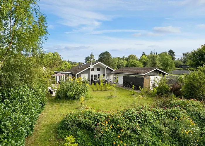 Vakantiehuis Amazing In With Kitchen *